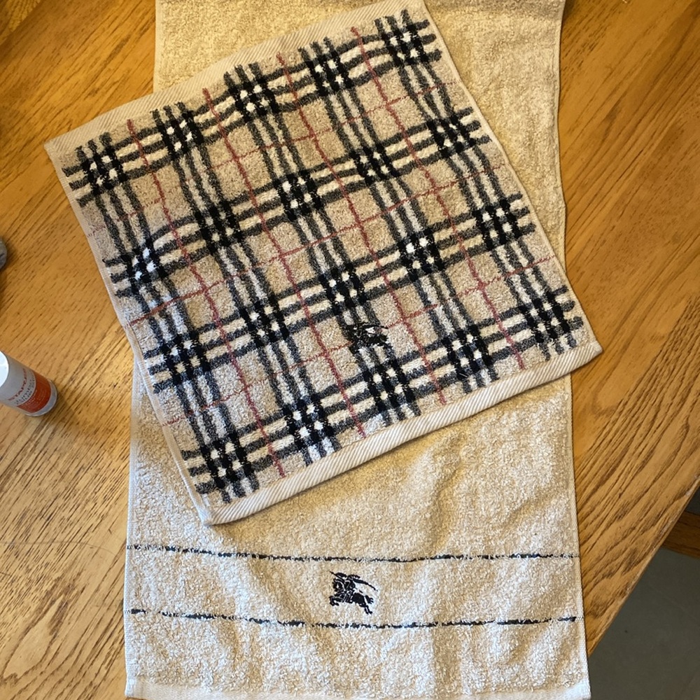 NEW🔥 BURBERRY NOVA CHECK 🐎 Cotton Hand Towel SET🎁💯% Cotton/Camel🔥NWT🎁 - Picture 2 of 16